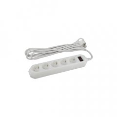 Сетевой фильтр ЭРА  USF-5es-5m-W с базовой защитой с заземлением с выключателем 5 розеток 5м 10А бел